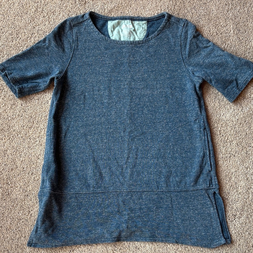 Duluth Trading Co Heathered Blue Tee